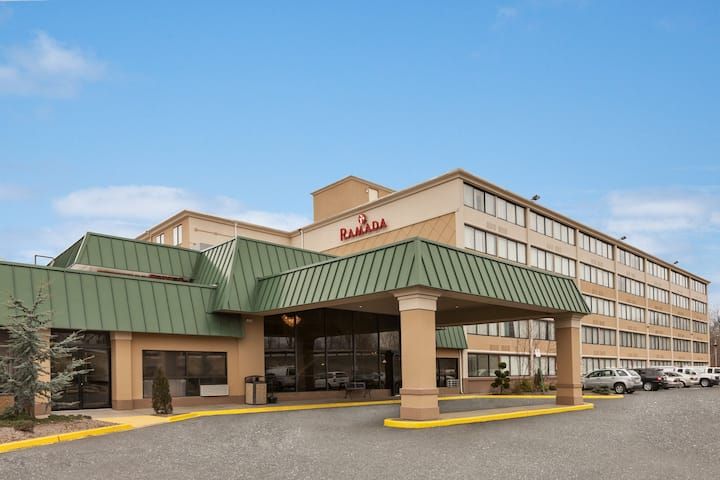 Ramada Rochelle Park Near Paramus