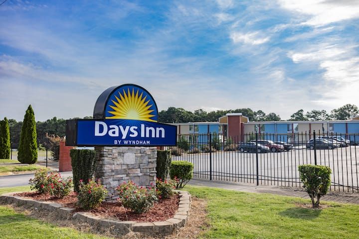 Days Inn by Wyndham Hartsfield Jackson Atlanta Airport West
