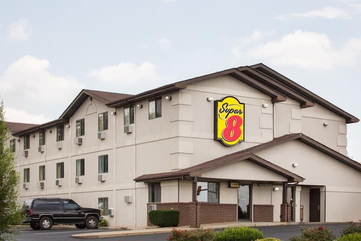 Super 8