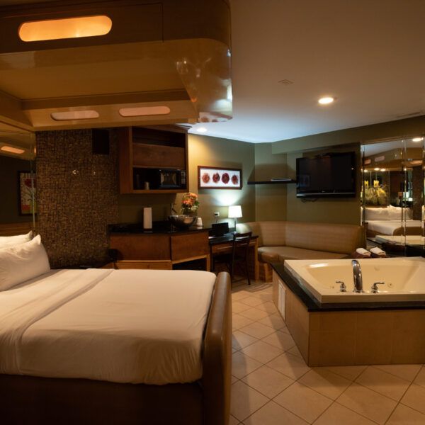 The Champagne Lodge and Luxury Suites