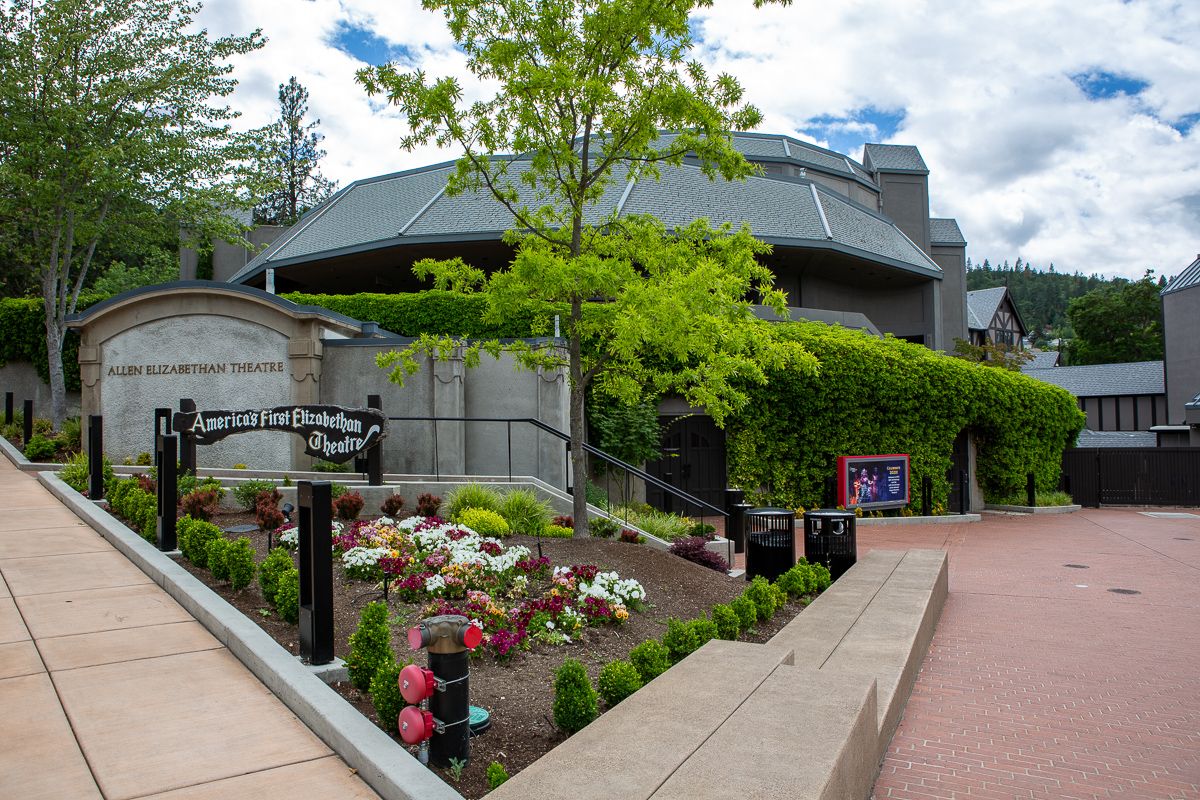 Timbers Inn and Suites