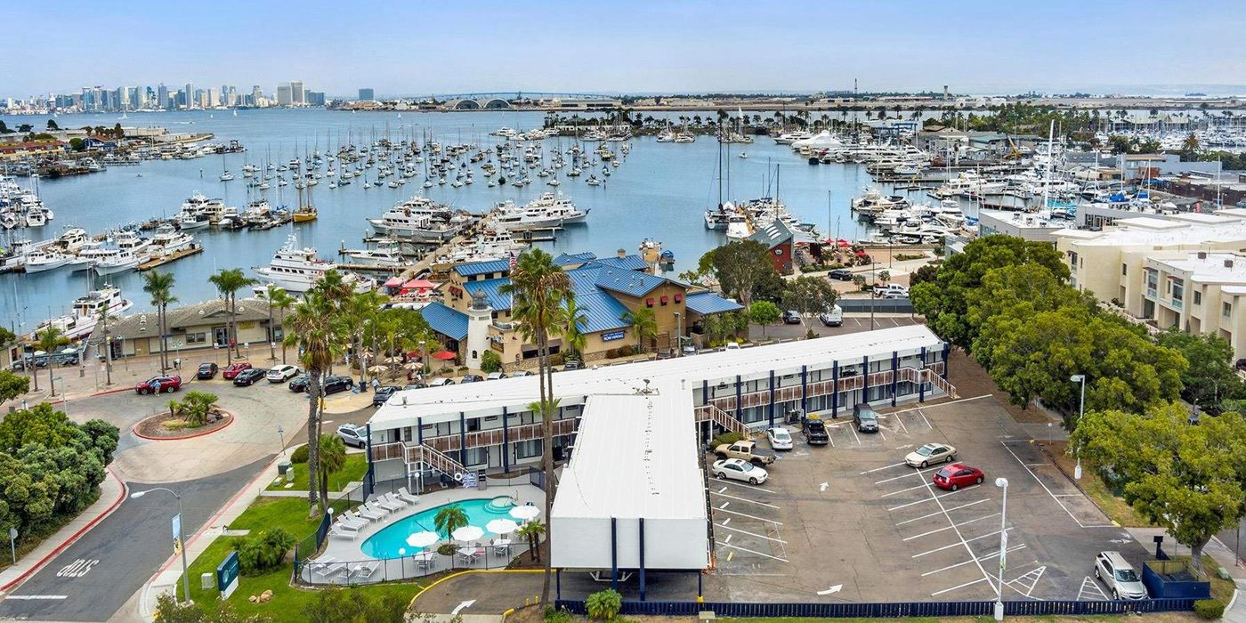 Sea Harbor Hotel