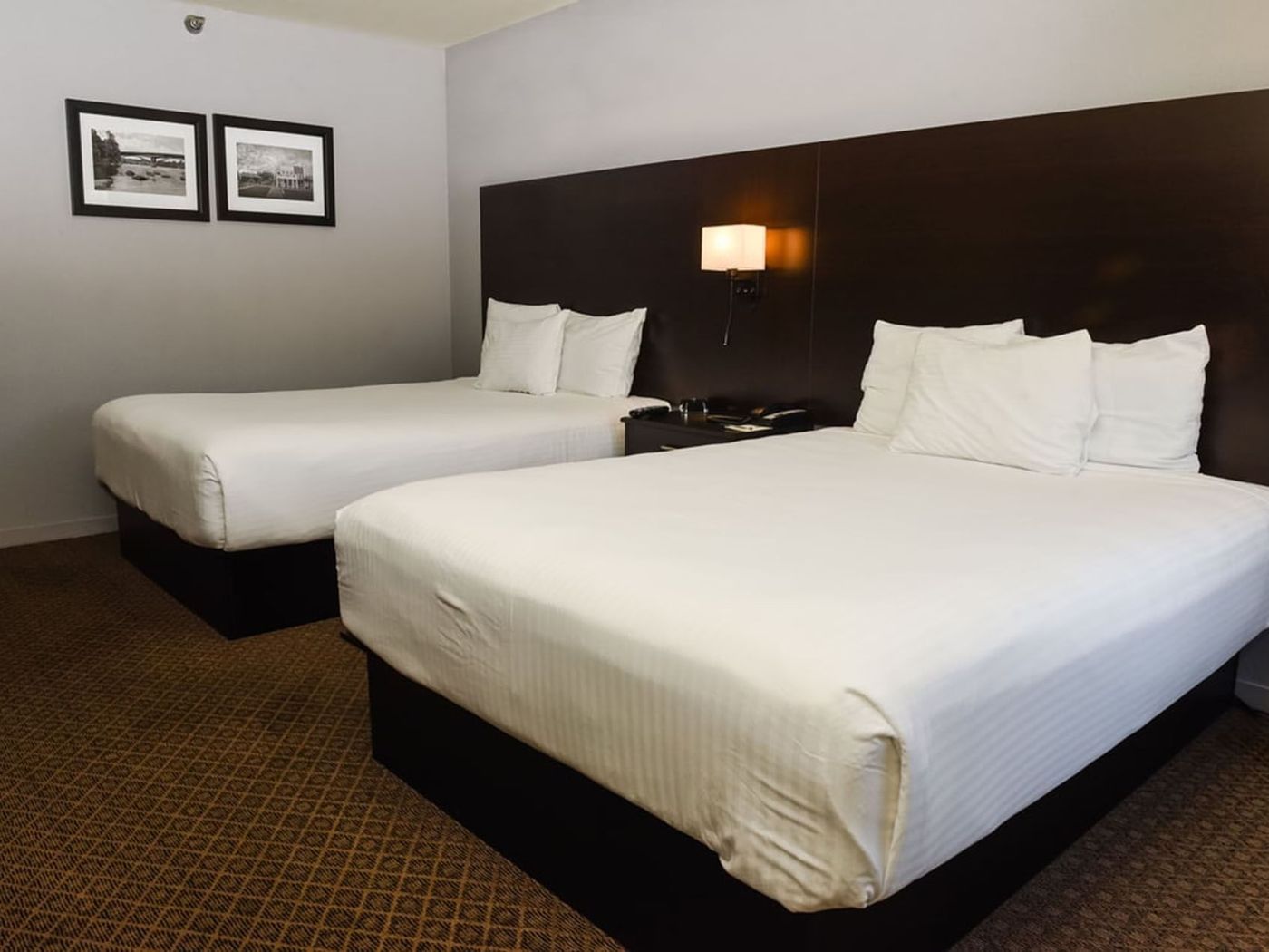 Lake Natoma Inn
