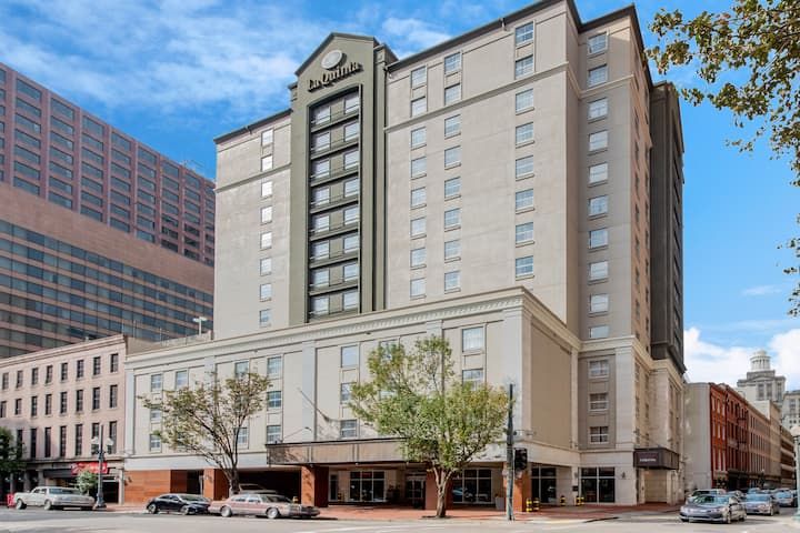 La Quinta Inn & Suites New Orleans Downtown
