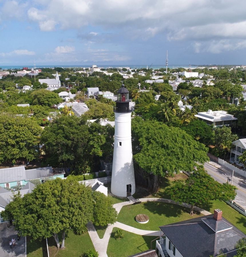 Lighthouse Hotel - Key West Historic Inns