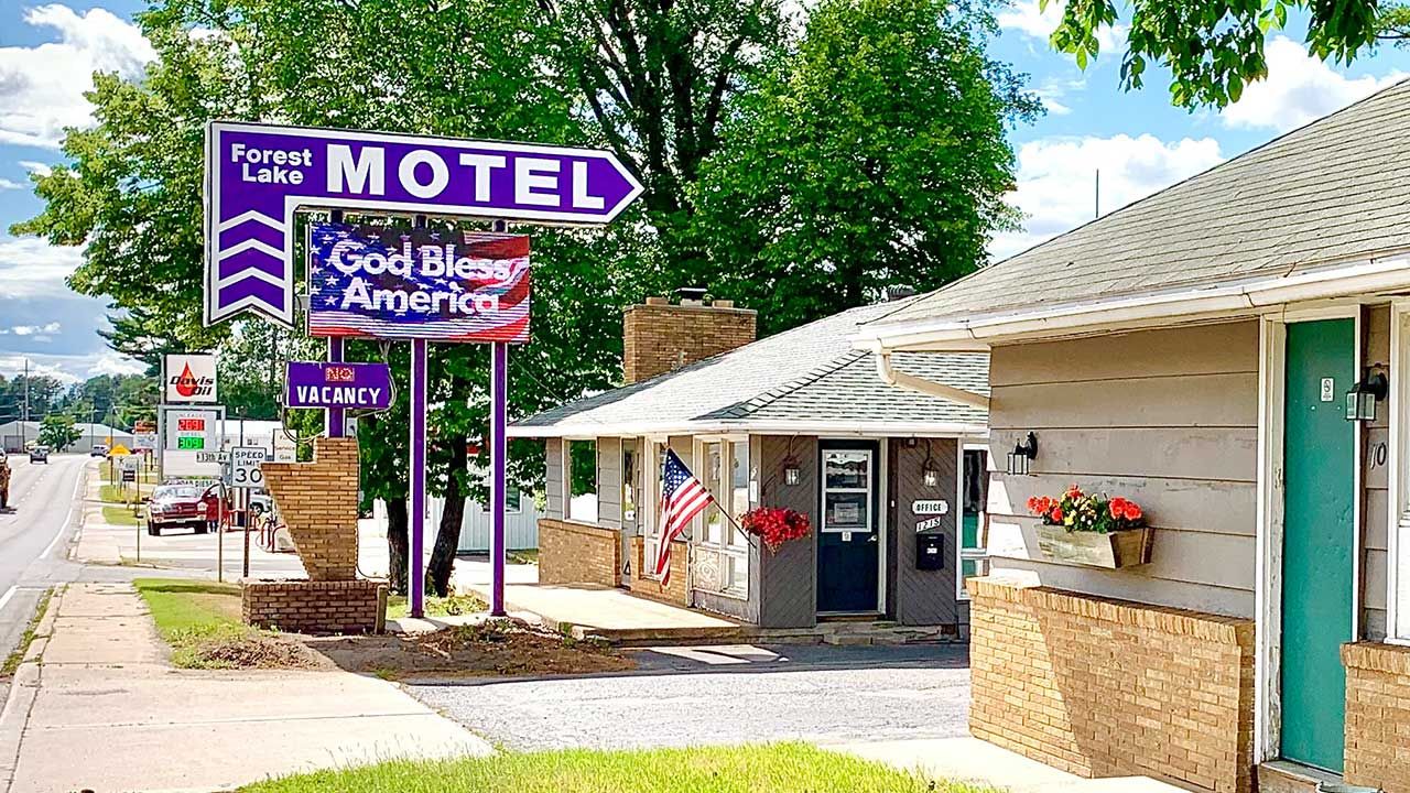 Forest Lake Motel