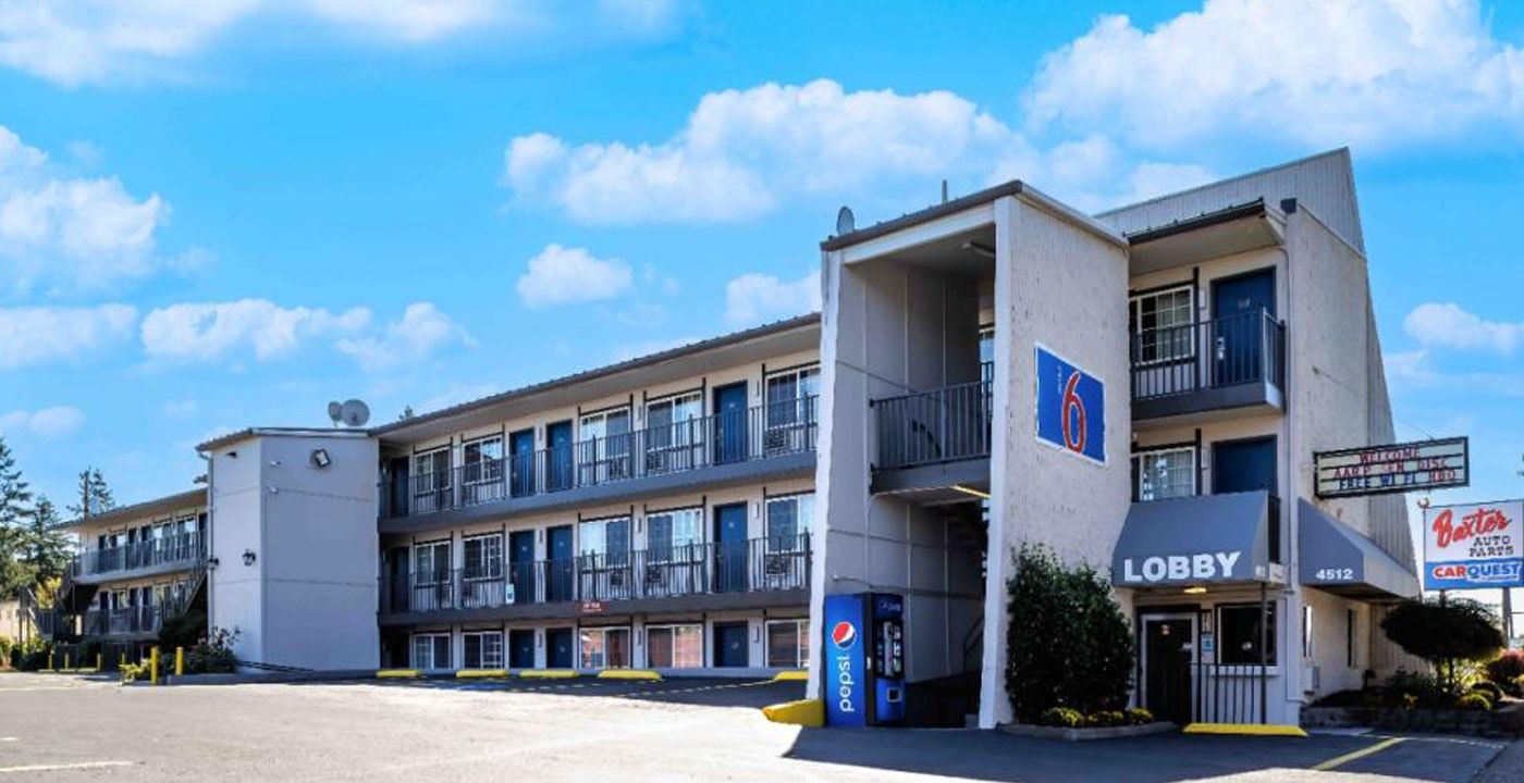 Motel 6