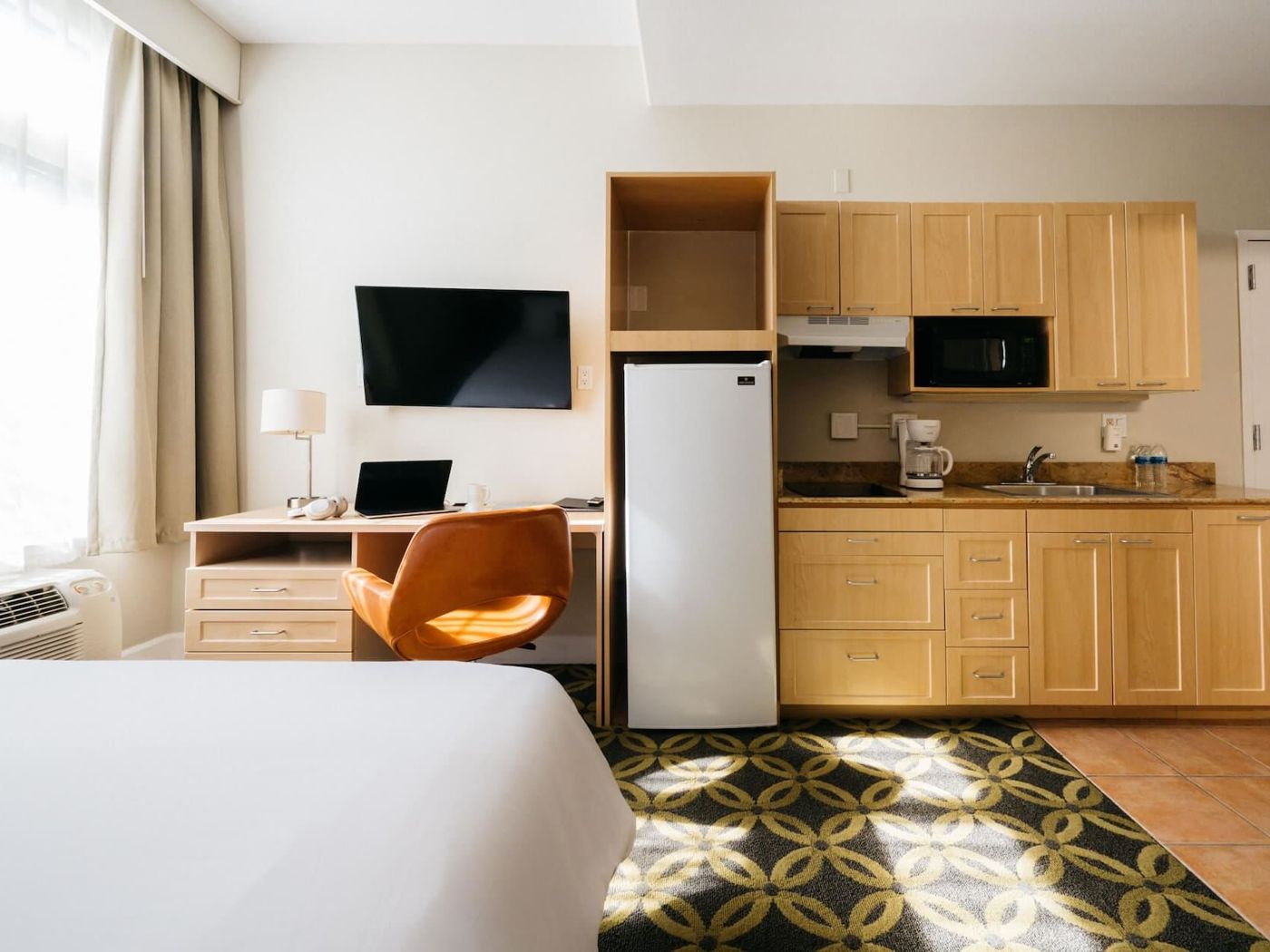 Studios Inn