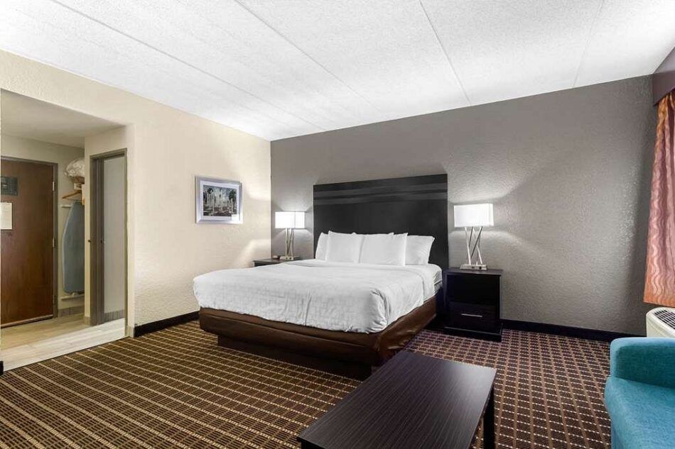 Sleep Inn & Suites