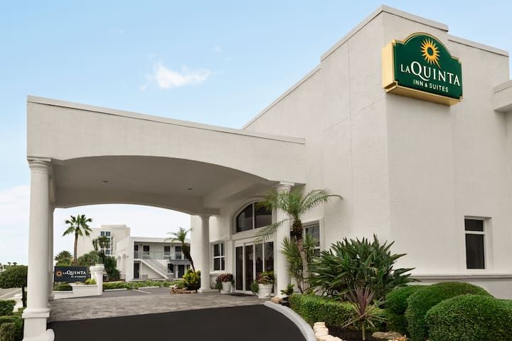 La Quinta Inn & Suites Oceanfront Daytona Beach