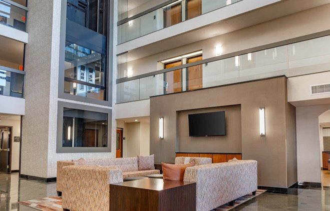 Drury Inn & Suites