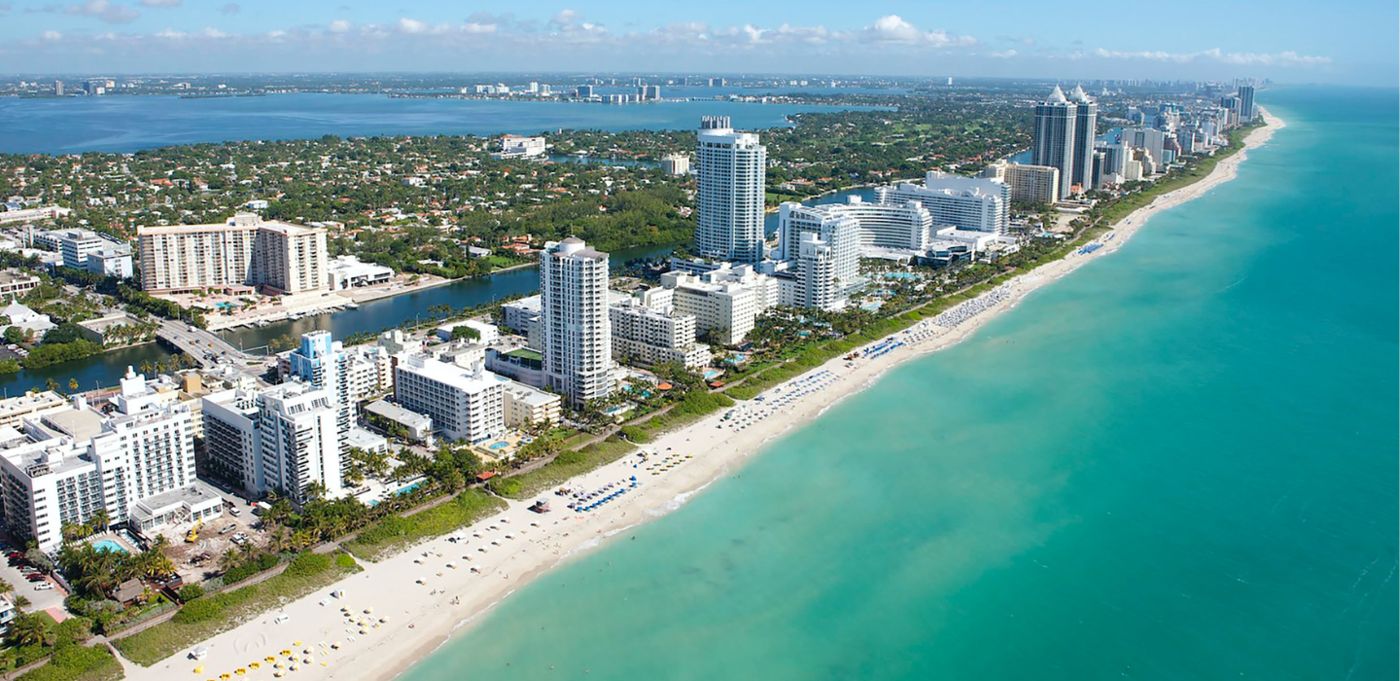 Beach Place Hotel