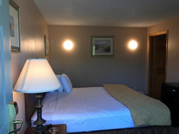 Capri Motel