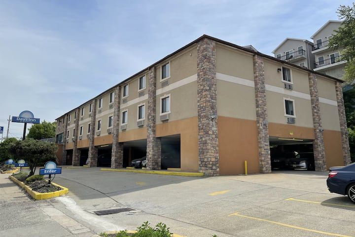Days Inn