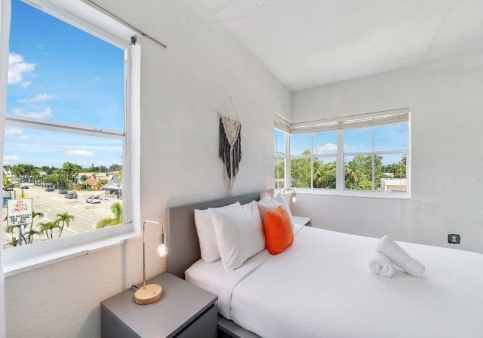 Treehouse Studio Hotel