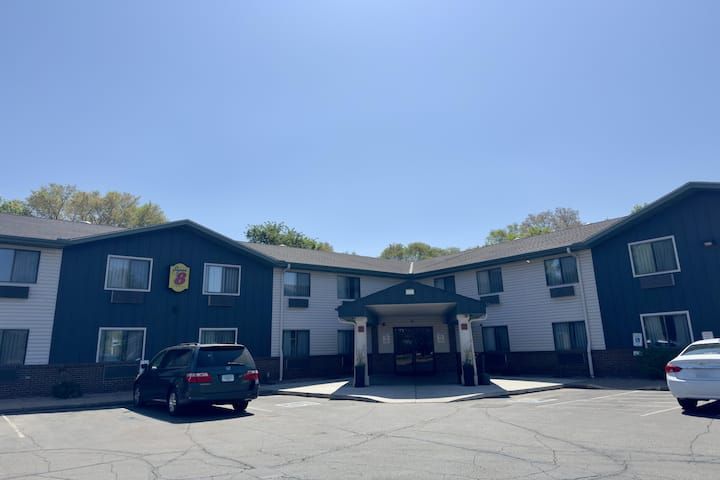 Super 8 by Wyndham