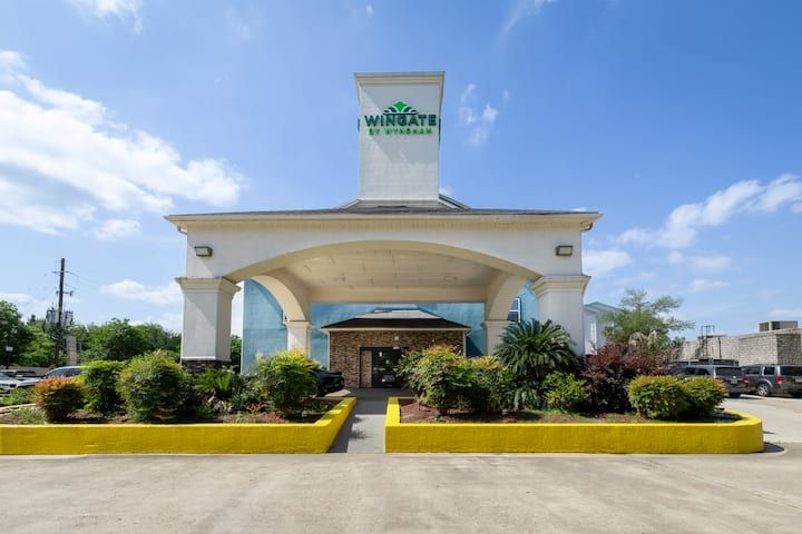 Wingate by Wyndham Humble/Houston Intercontinental Airport