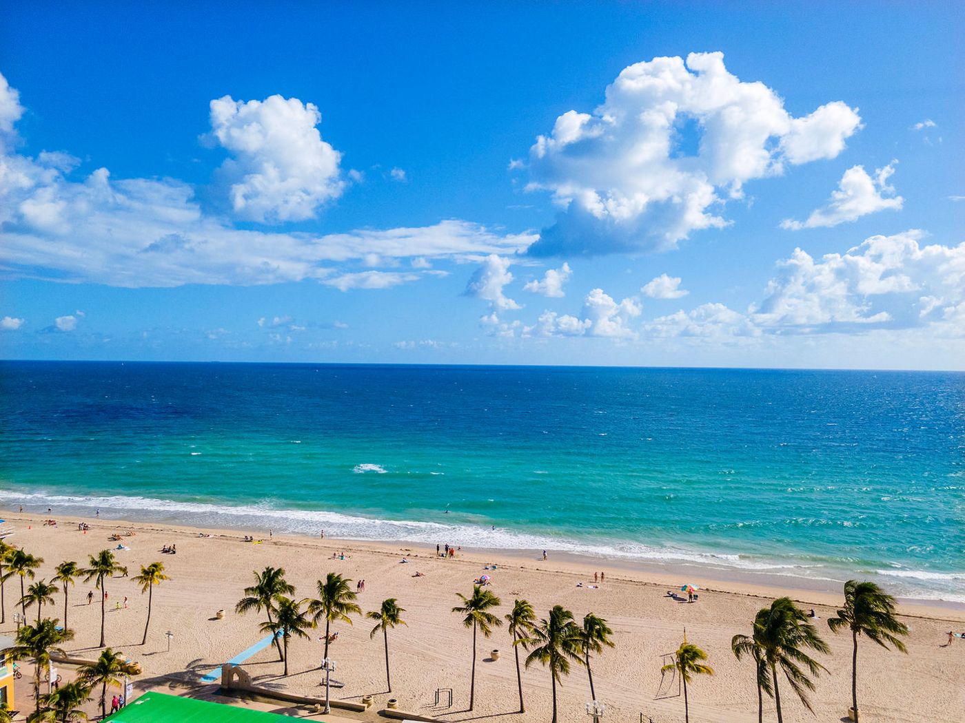 Tropic Isle Hotel & Apts