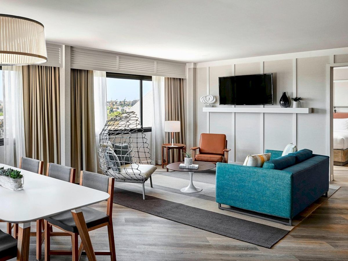 Westdrift Manhattan Beach, Autograph Collection