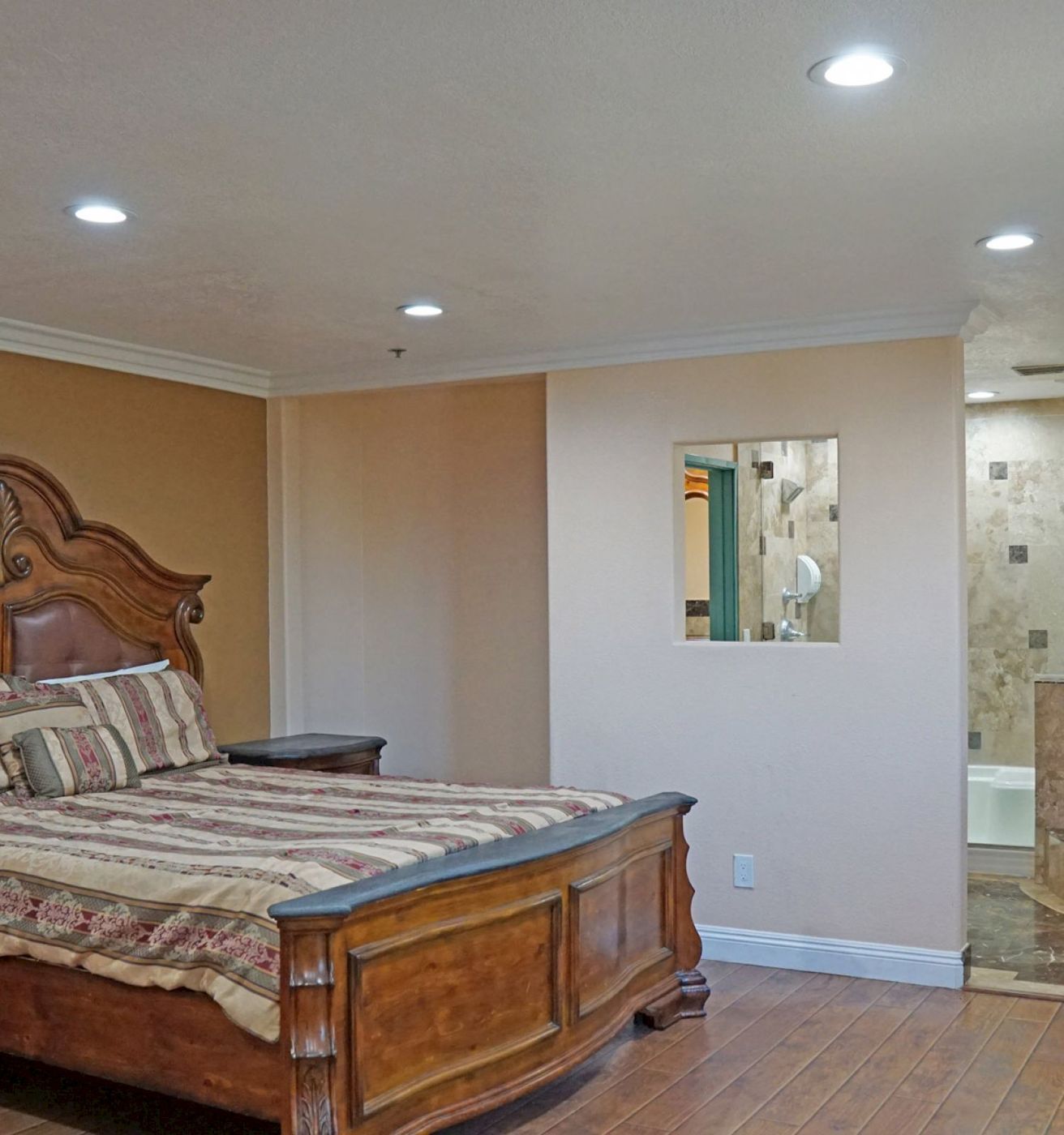 Travelers Inn