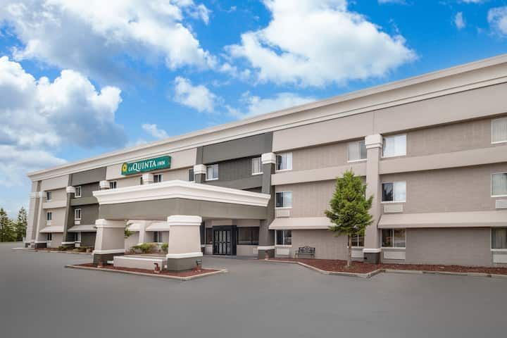 La Quinta Inn Milwaukee Airport / Oak Creek