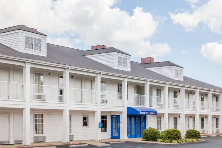 Baymont By Wyndham Florence/Muscle Shoals