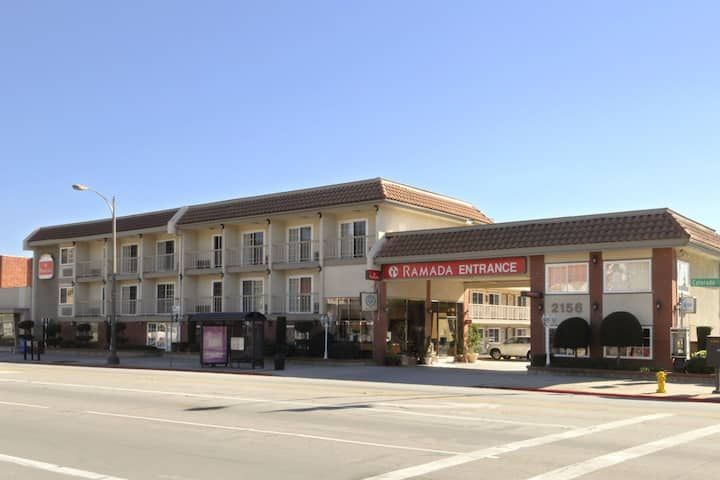 Ramada Pasadena