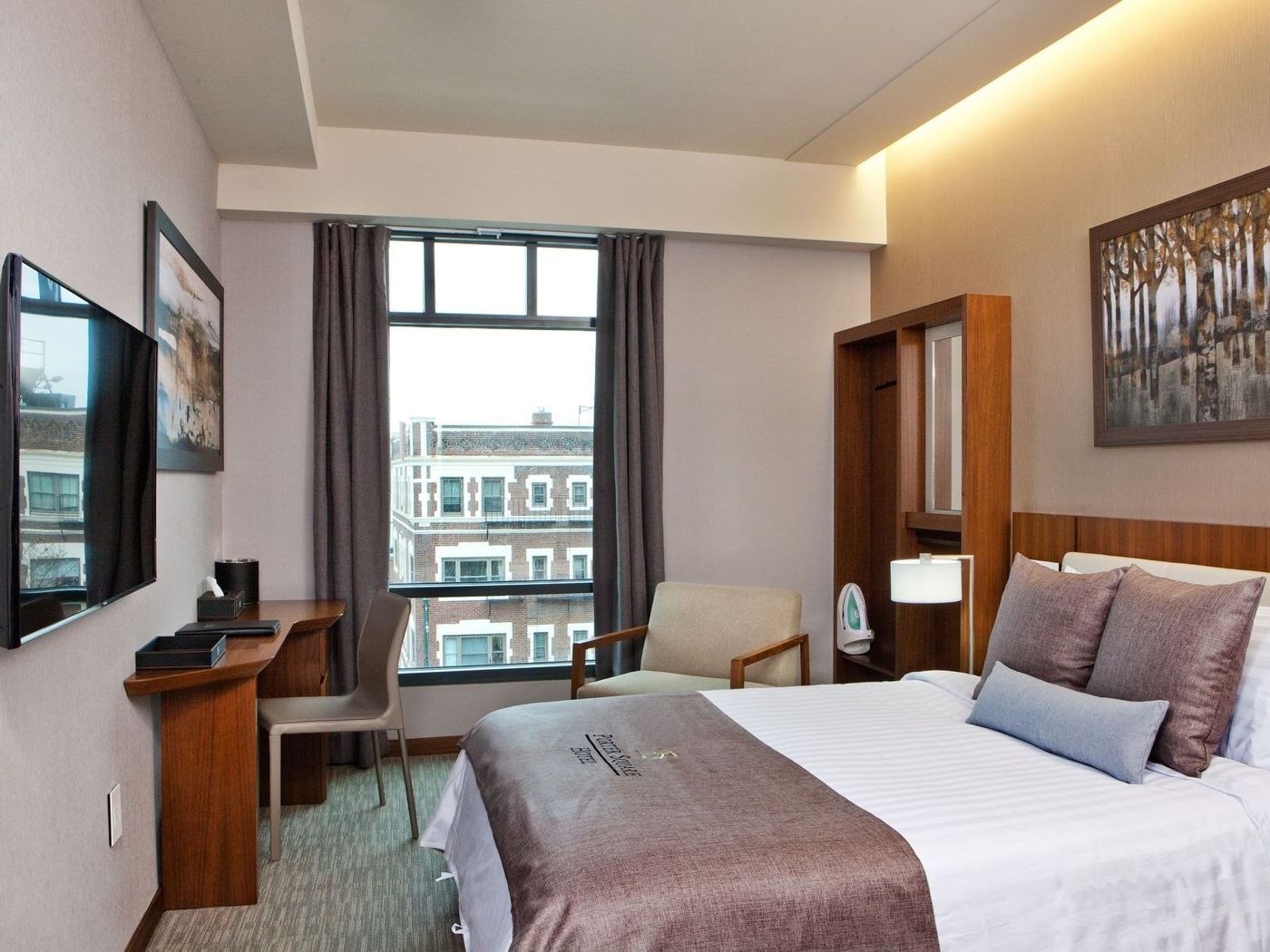 Porter Square Hotel