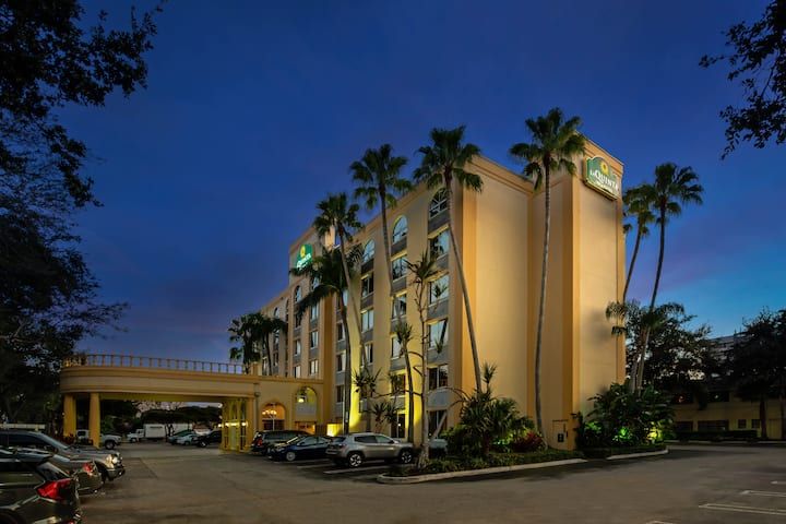 La Quinta Inn & Suites West Palm Beach Airport