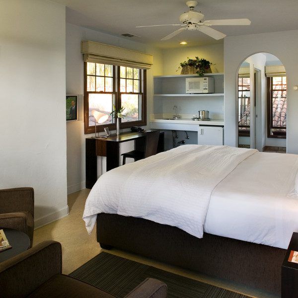 Casa Del Mar Inn