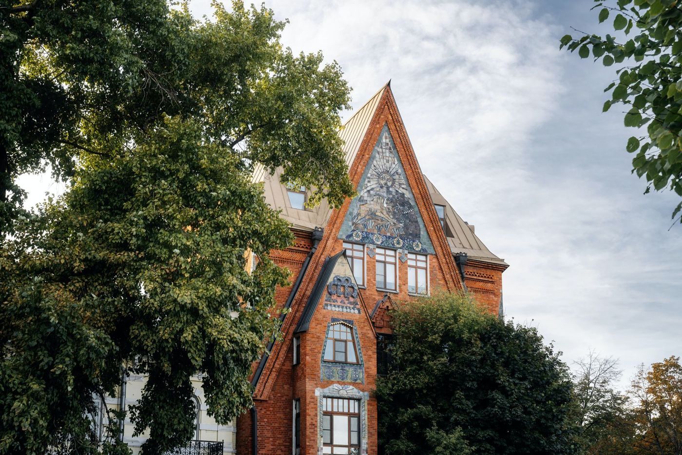 Greenstay Hotel & Suites