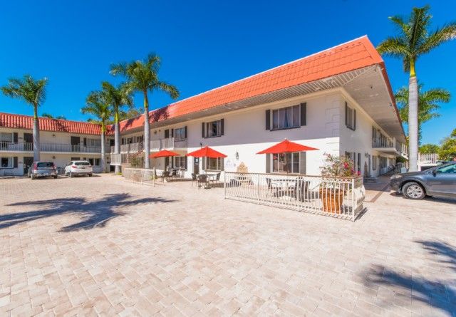 Hibiscus Suites