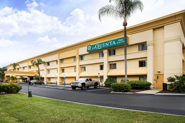 La Quinta Inn & Suites Tampa Fairgrounds - Casino