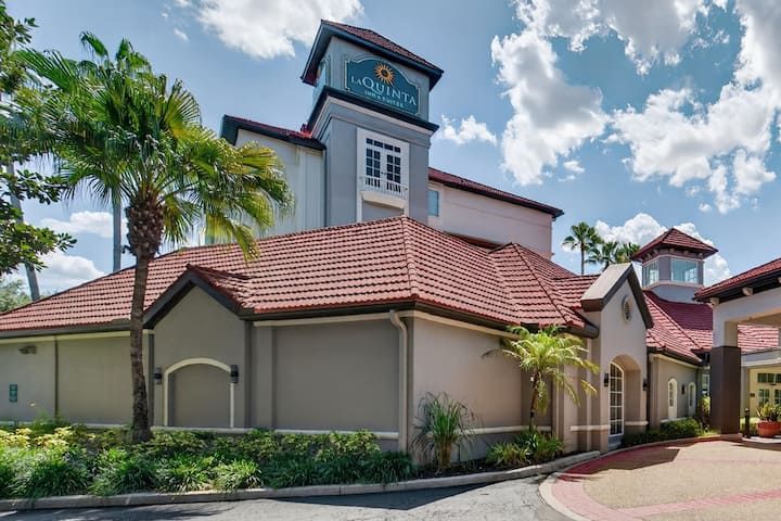 La Quinta Inn & Suites By Wyndham Tampa Brandon Regency Park