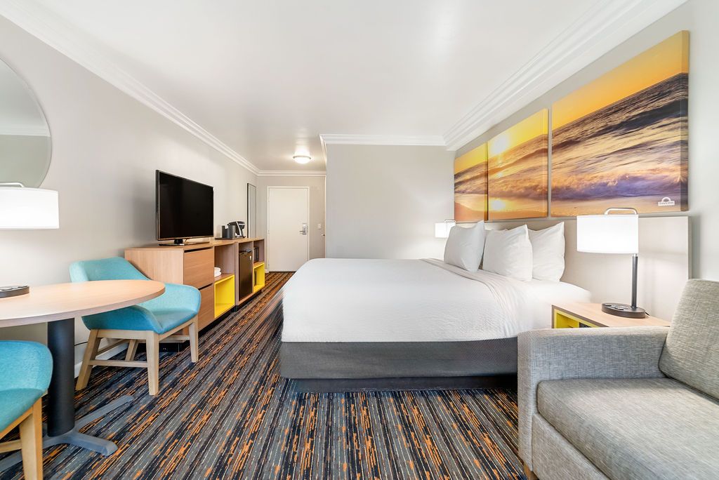 Days Inn San Diego Hotel Circle Near SeaWorld