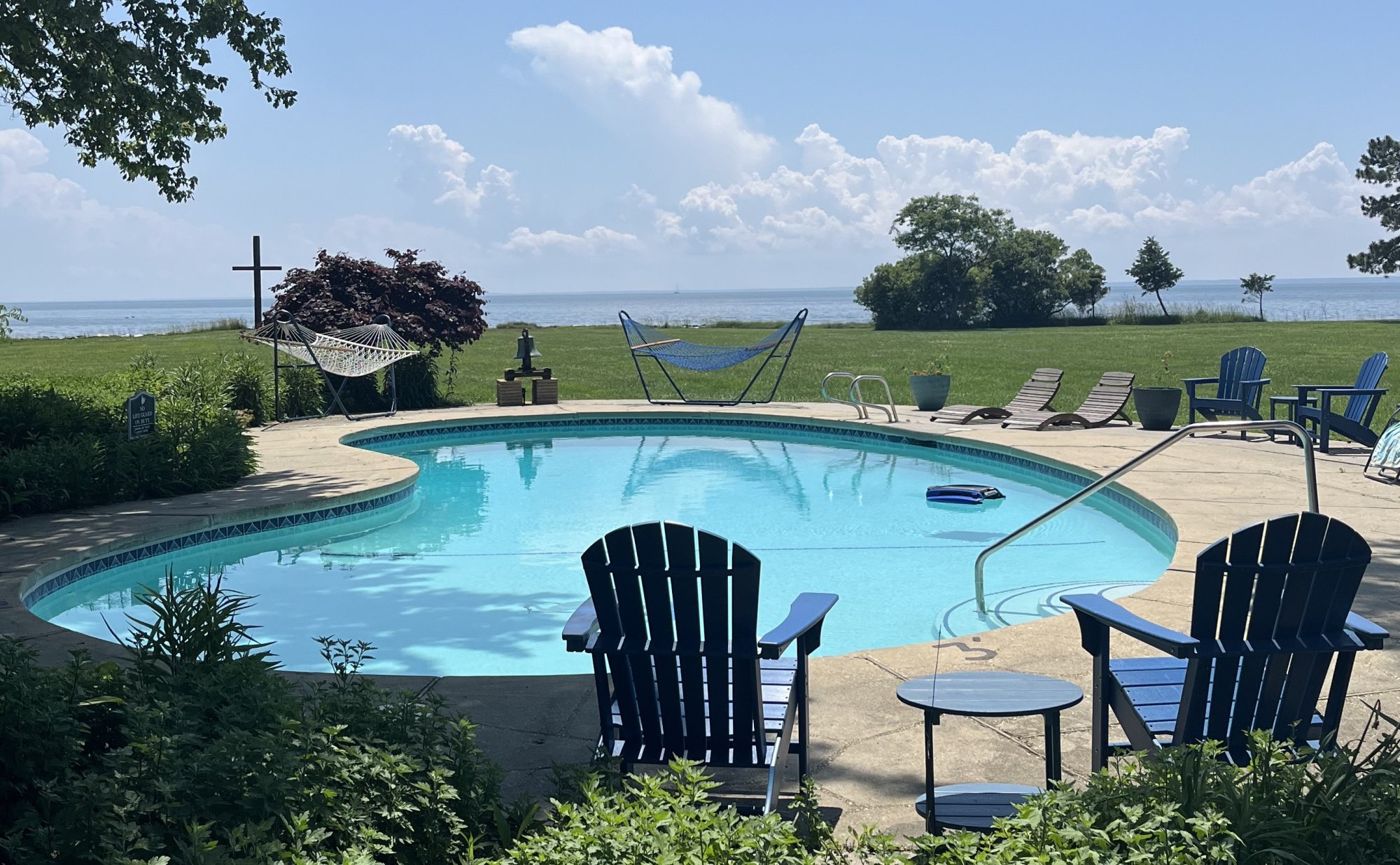 Black Walnut Point Inn