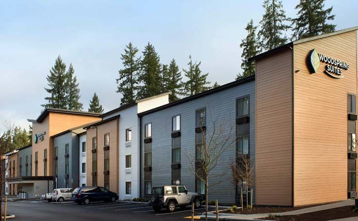 WoodSpring Suites