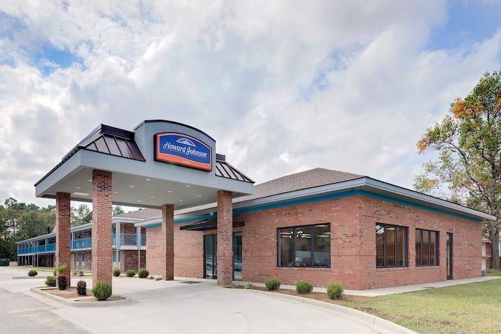 Howard Johnson