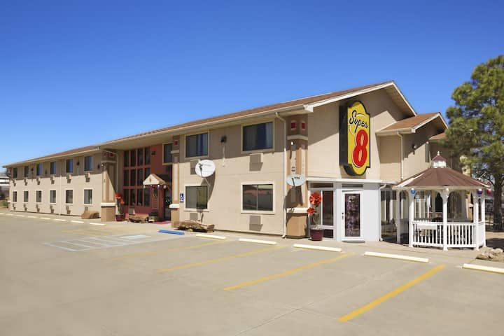 Super 8