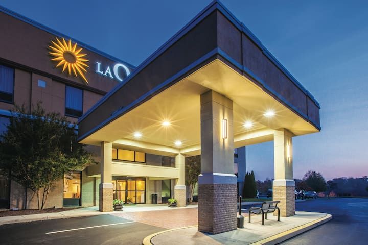 La Quinta Inn & Suites Mechanicsburg - Harrisburg