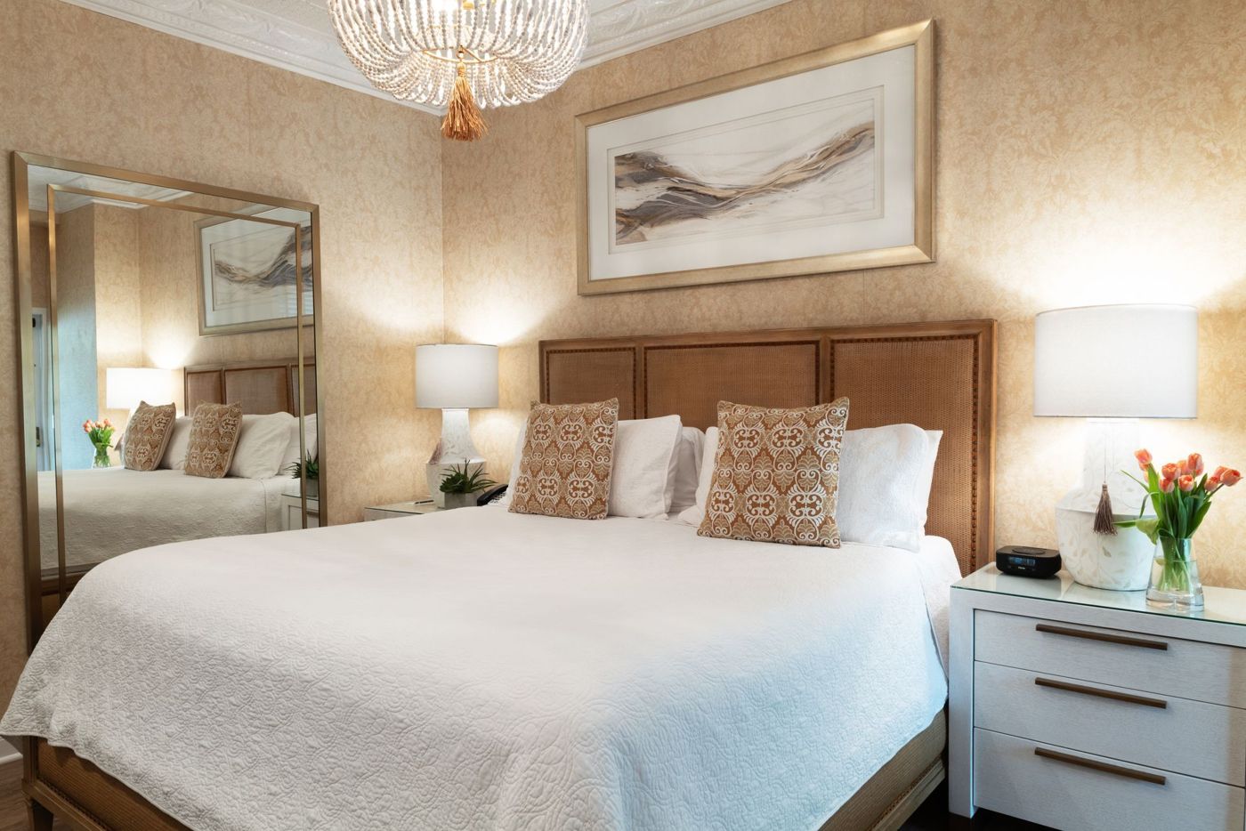 Chateau Inn and Suites