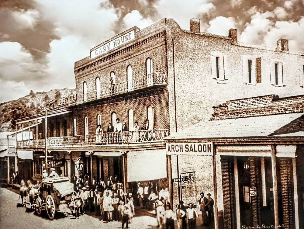 Historic Cary House Hotel