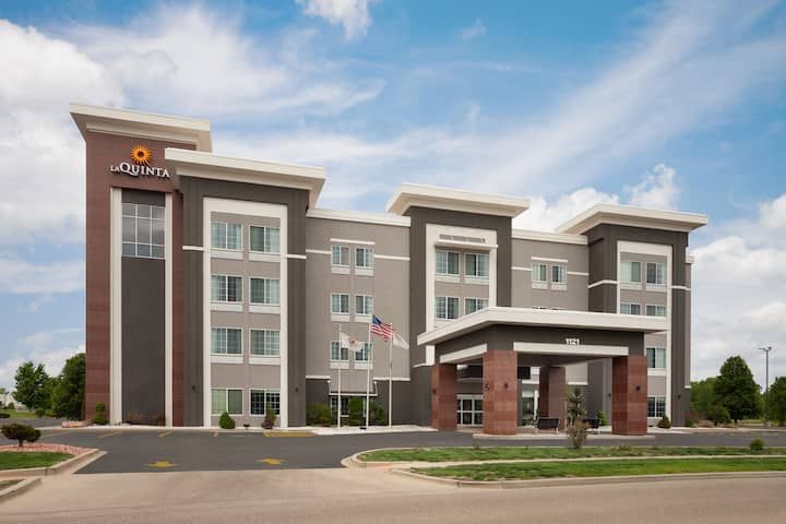 La Quinta Inn and Suites