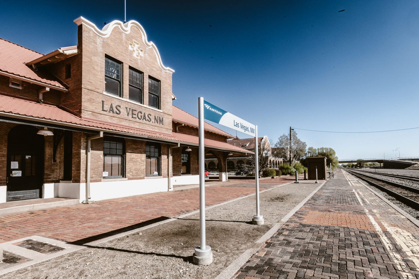 Castañeda Hotel