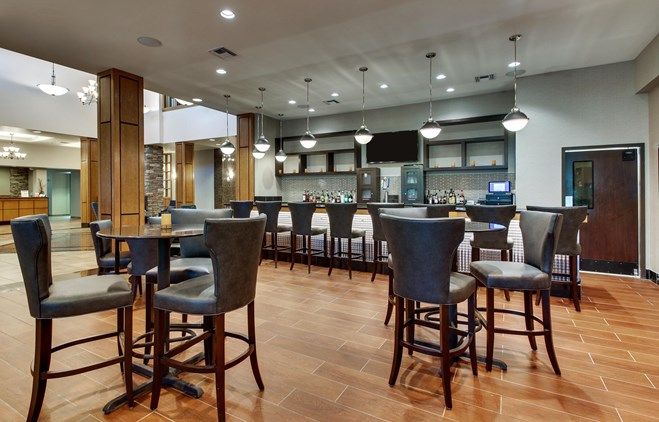 Drury Inn & Suites