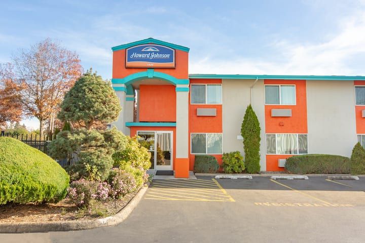 Howard Johnson by Wyndham Salem