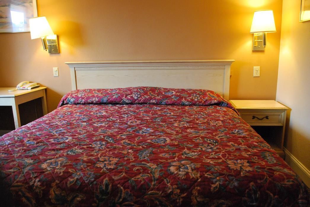 Bama Inn