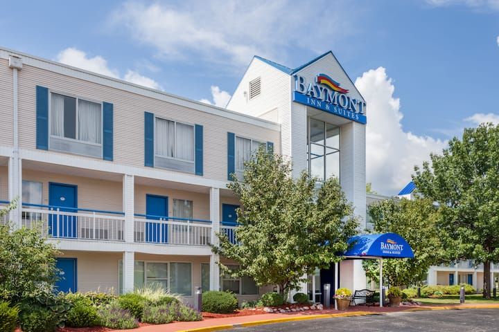 Baymont Inn & Suites