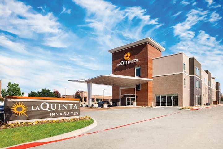 La Quinta Inn & Suites Dallas Northeast-Arboretum