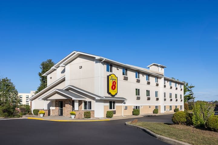 Super 8 Latham/Albany Troy Area
